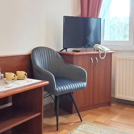 Witoldówka Pensjonat 3*